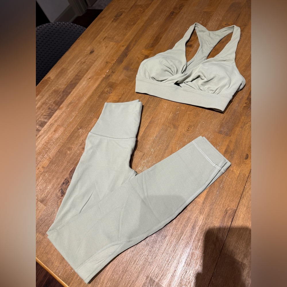 Lululemon Align Set - light green